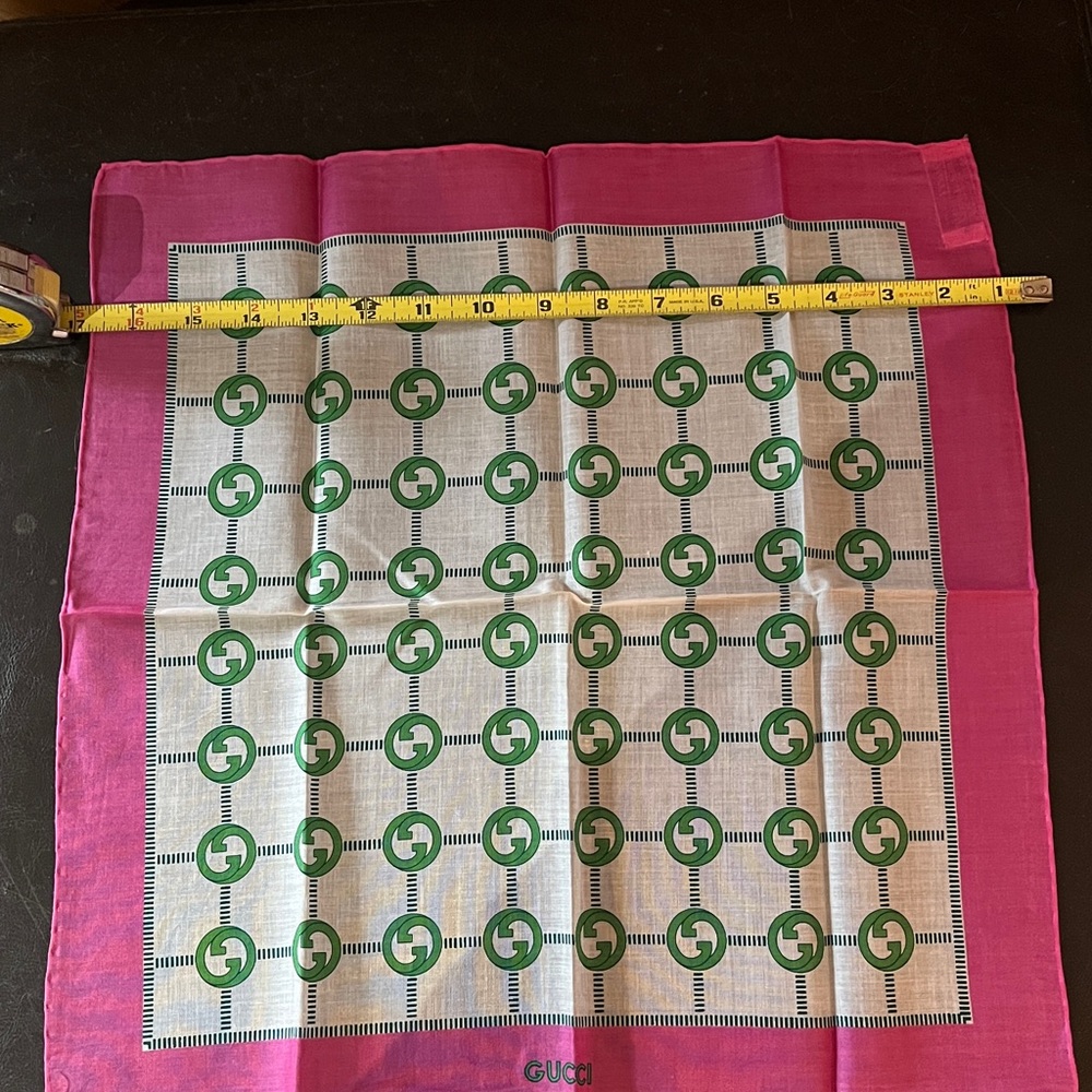 Gucci White and Pink Logo Scarf
